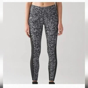 Lululemon Deep Breath TightIced Wave White Black